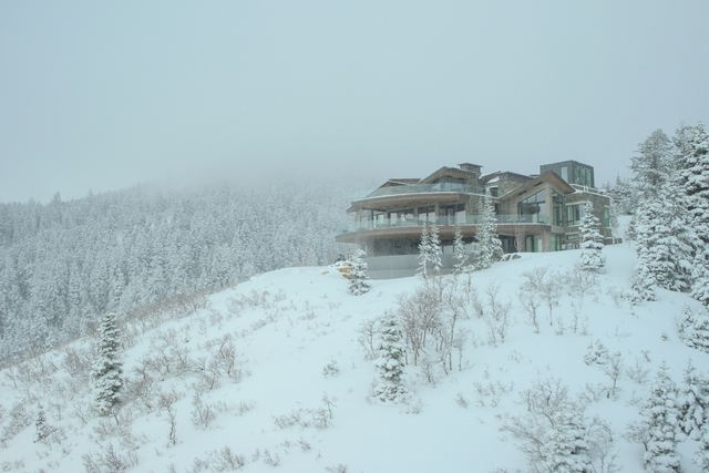 The ‘Mountainhead' House: Finding the Perfect Horrible Location Almost Delayed Jesse Armstrong's Movie