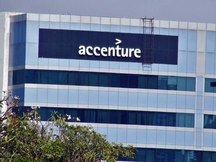 Accenture Gets Buy Rating From TD Cowen Despite Booz Allen Market Signals
