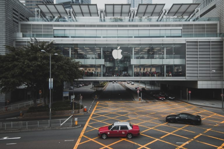 Analyst Calling for Apple (AAPL) CEO Tim Cook's Exit Says Company ‘Fooled' Investors About AI