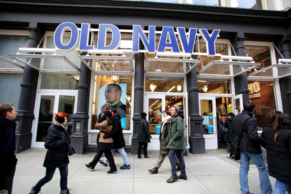 The Gap, Inc. (GAP) Is A 'Star,' Says Jim Cramer