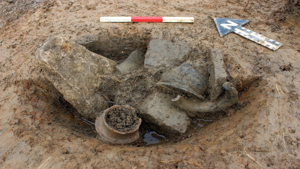 1,800-year-old Roman settlement and limekiln discovered in UK's Gloucester