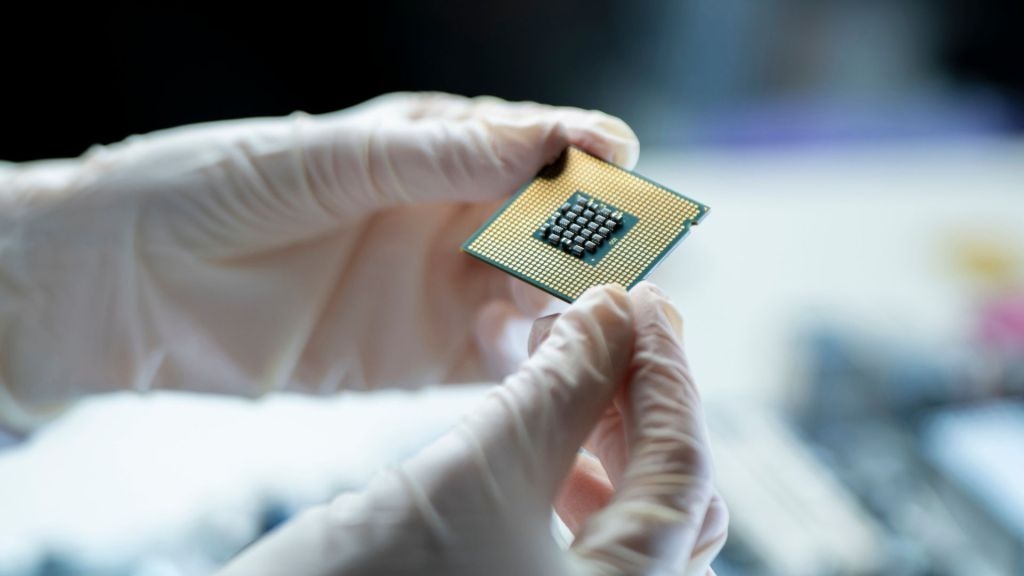 China's AI chip tool QiMeng beats engineers, designs processors in just days