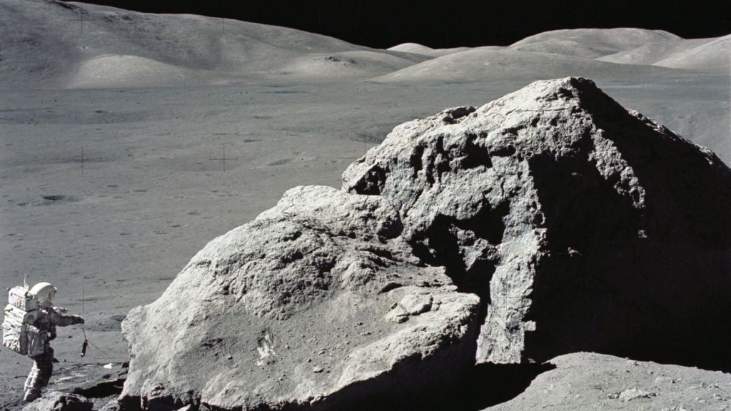 NASA recreates 80,000 years of moon exposure to confirm sun can create water