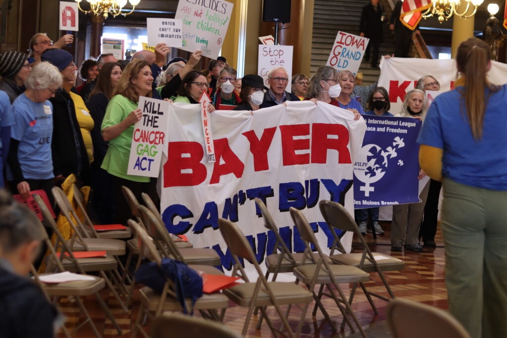 ‘Do your job' Iowans urge lawmakers to protect them instead of corporations