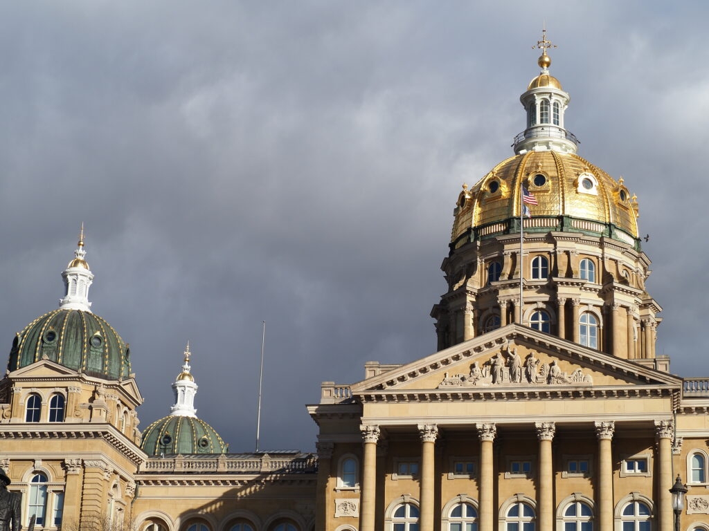 Iowa Senate subcommittee passes bill to bar DEI offices at state entities, private colleges