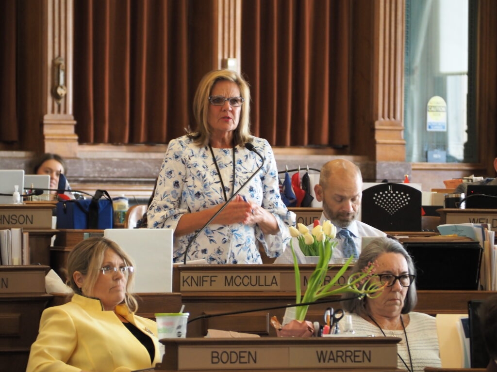 House passes bill to allow chaplains in public schools