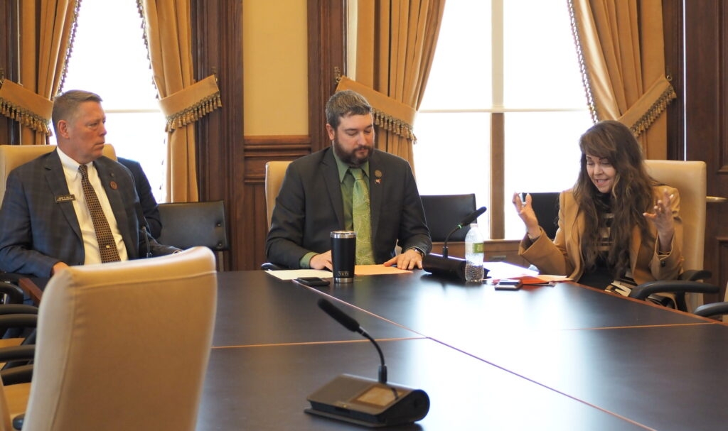 Bill shuts Iowa's largest counties out of economic development funds for 3 years