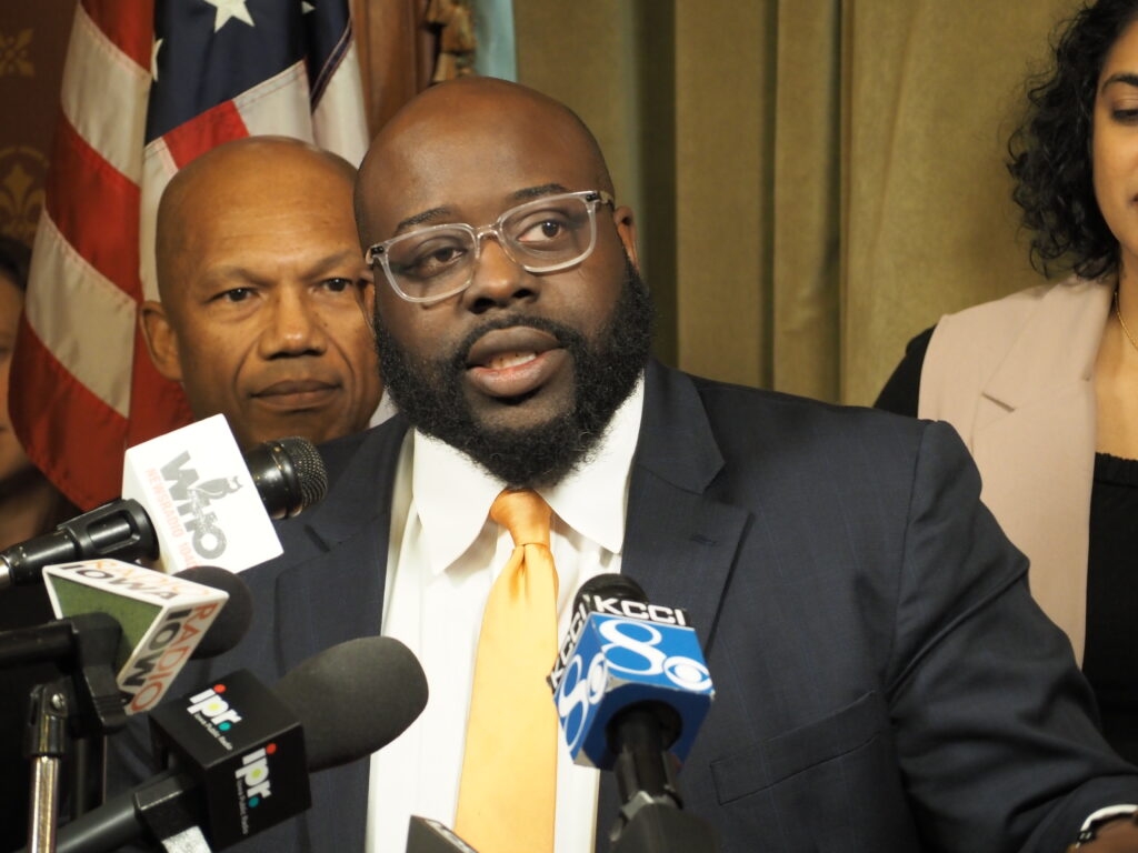 Iowa Legislative Black Caucus calls on public to speak up about opposition to anti-DEI bills