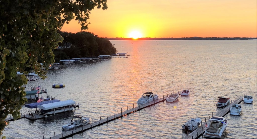 Senate adopts measure for boat docks with roofs
