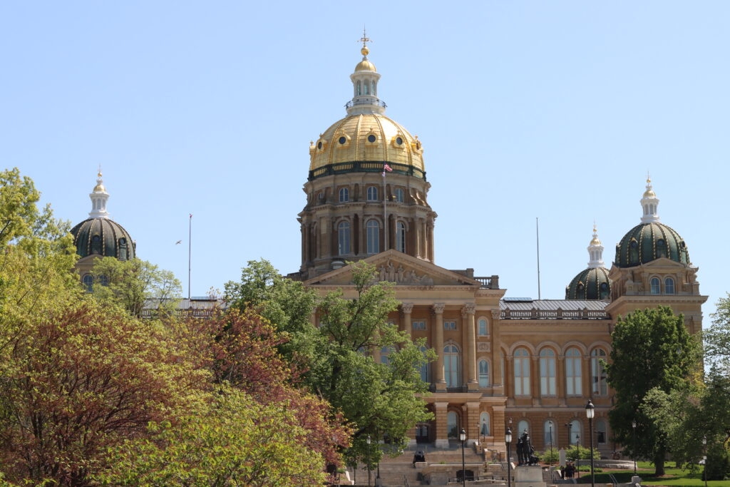 Advocates seek governor's consideration on eminent domain, PBM, 911 service boards