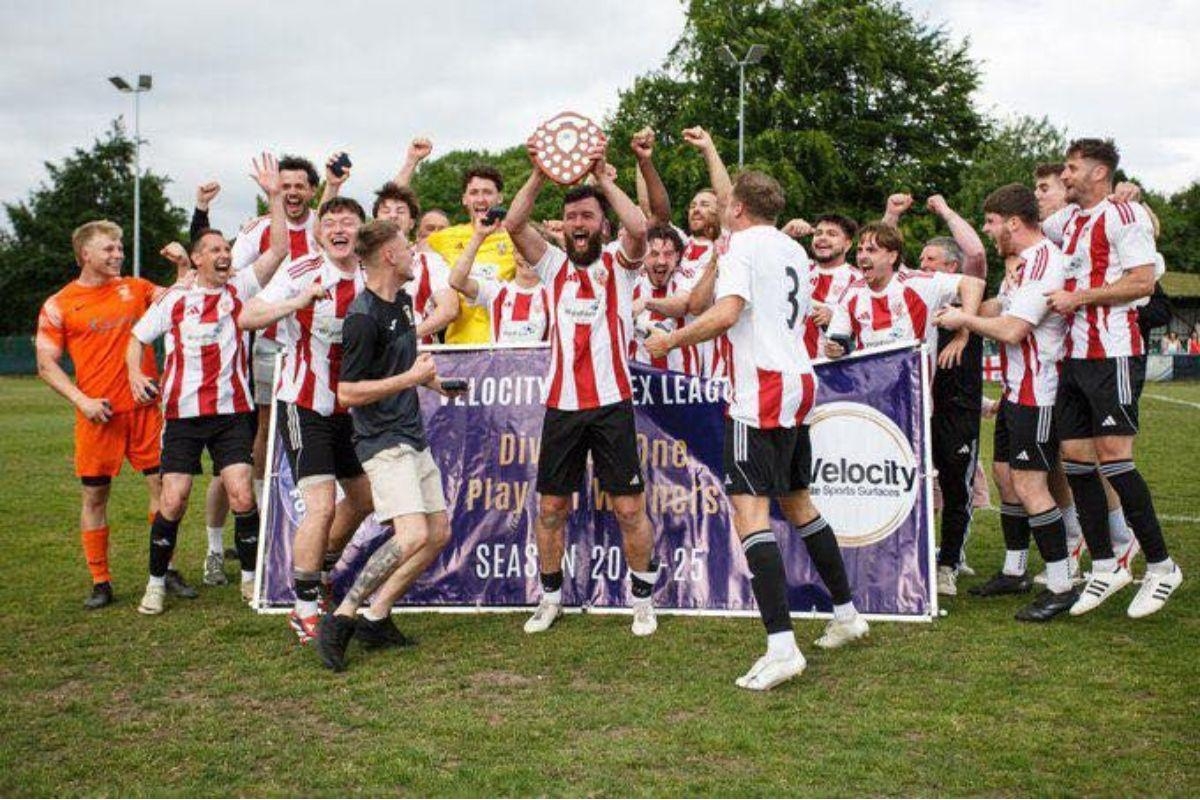 East Cowes Vics in dreamland — Islanders secure Wessex Premier promotion