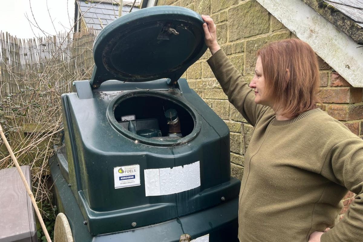 'Heating oil supply crisis has left me anxious' says woman with incurable cancer