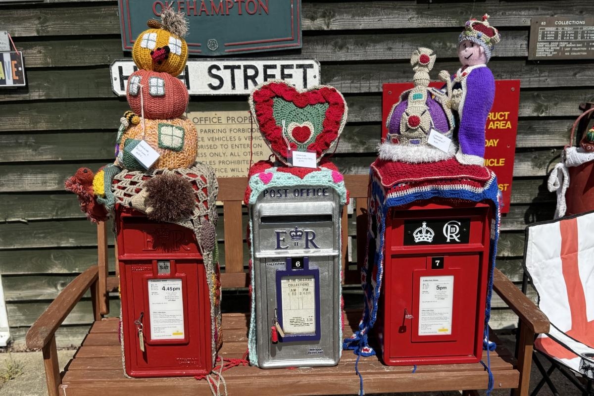 Post Box Museum hosts Bank Holiday display of knitted art