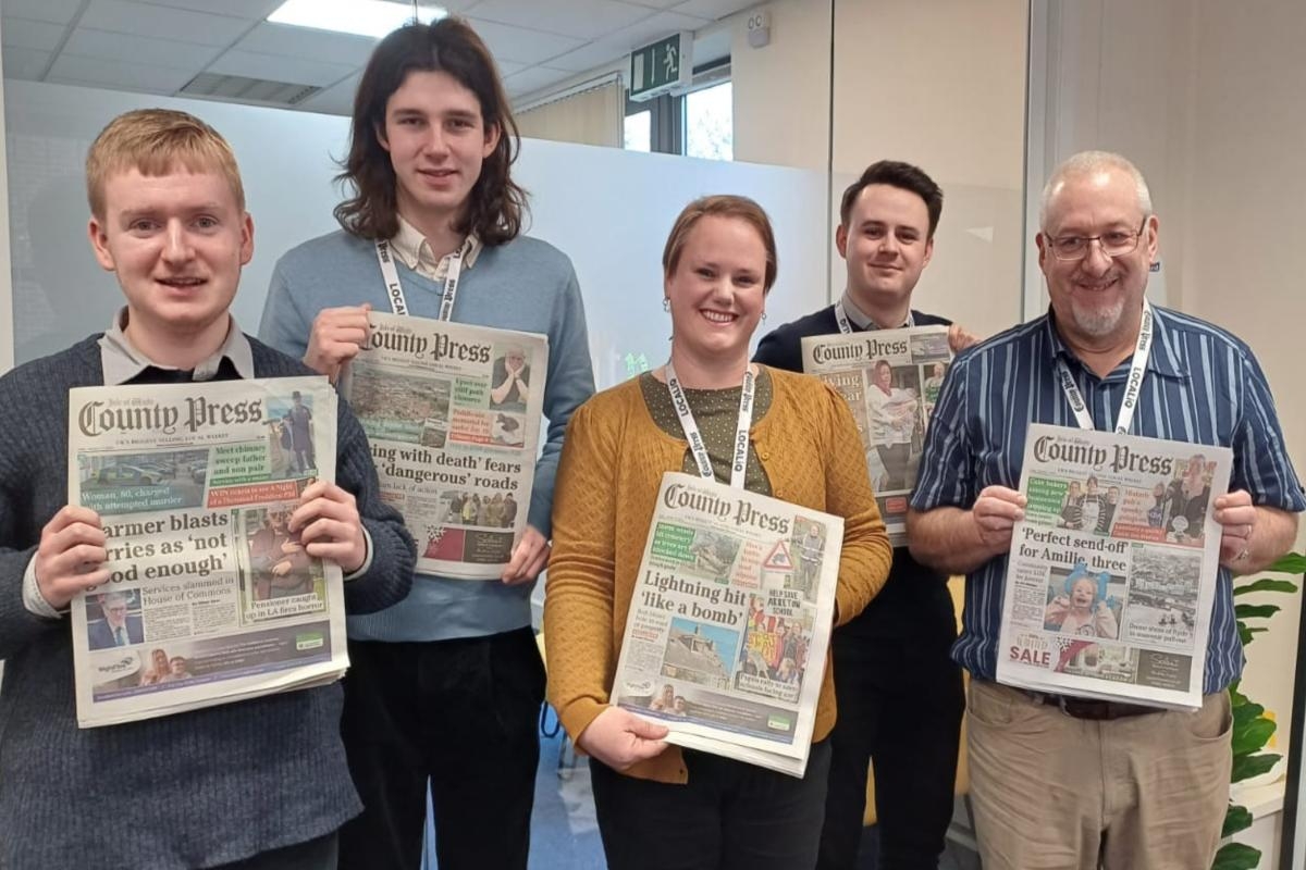 Isle of Wight County Press remains the UK's biggest selling local weekly newspaper