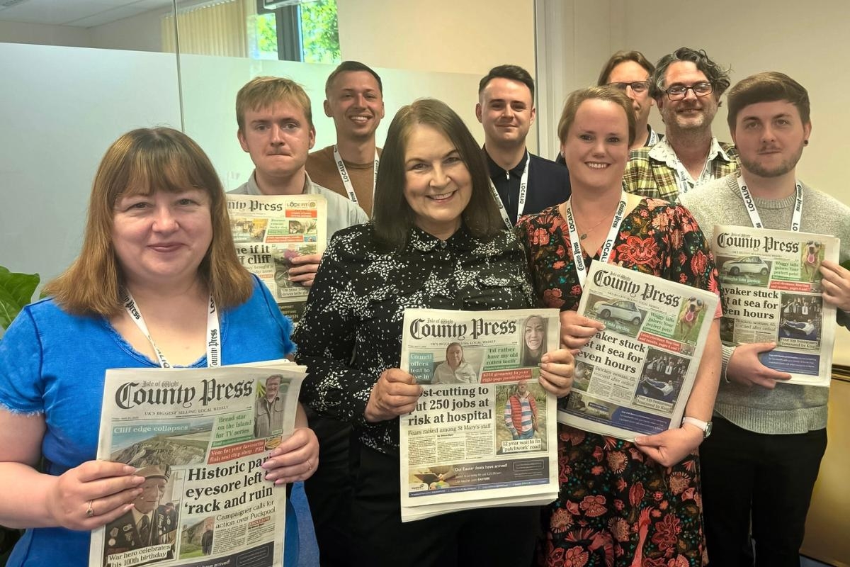 County Press becomes Bronze Patron of the IW Chamber of Commerce