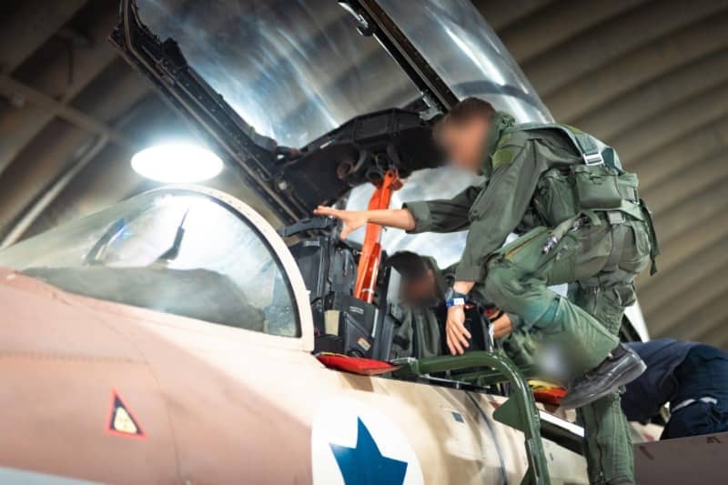 'War must be stopped': Israeli fighter pilots to protest outside IDF's HQ, call for Gaza deal