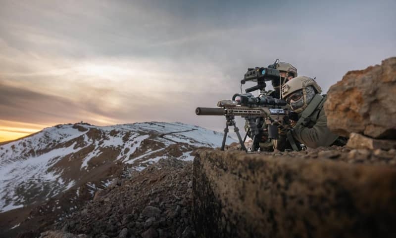 Four IDF soldiers injured by hand grenade explosion in southern Syria