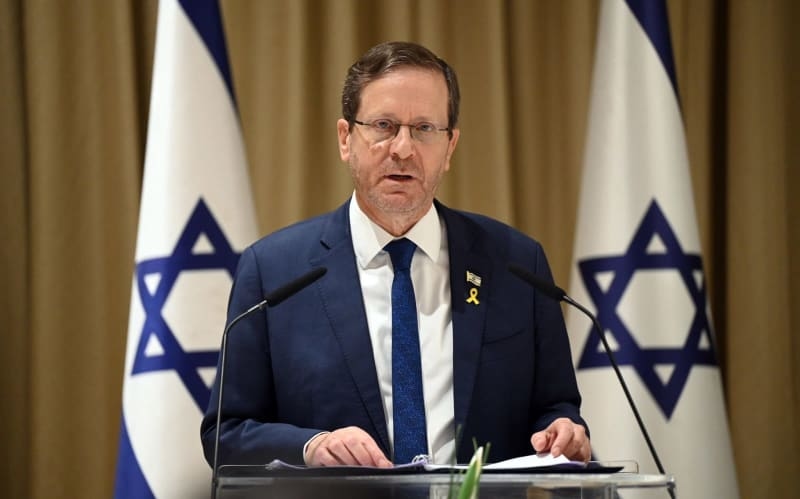 Herzog clashes with Dutch PM over threat to suspend Israel from EU programs