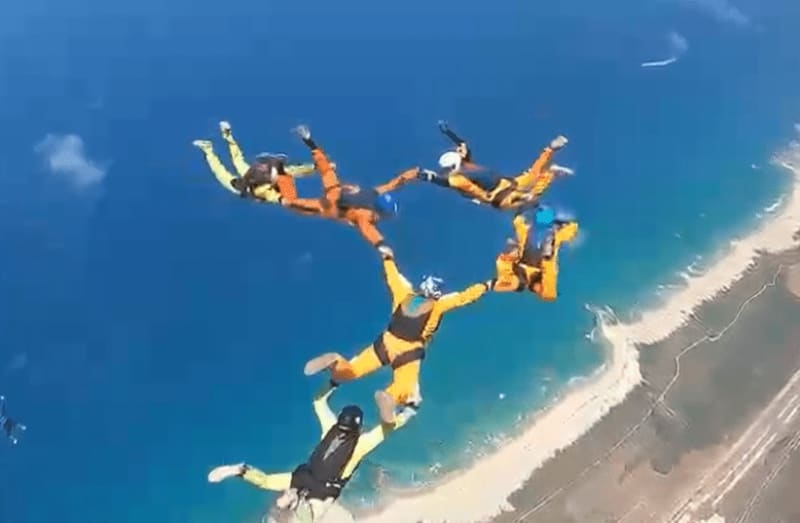 Activists send a message in Israel's skies to mark 600 days of war, Gaza captivity