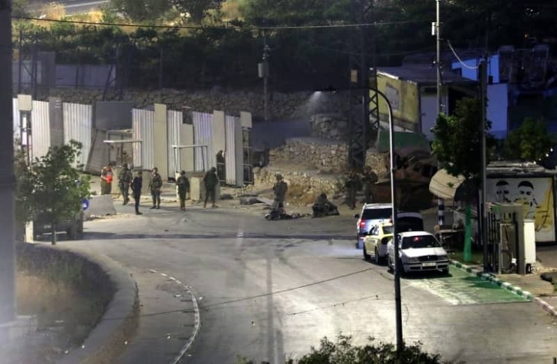 Israeli mistakenly enters Palestinian village in Area B, pelted with stones