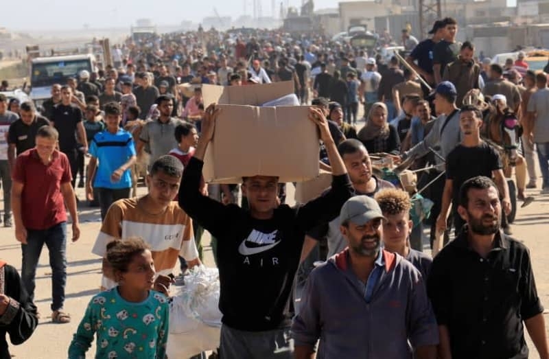 IDF fires at suspects who advanced towards them at aid distribution site