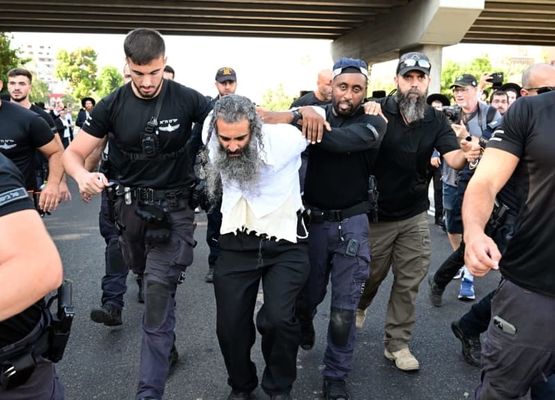 Highway 4 opens to traffic following Haredi protests over IDF draft arrest