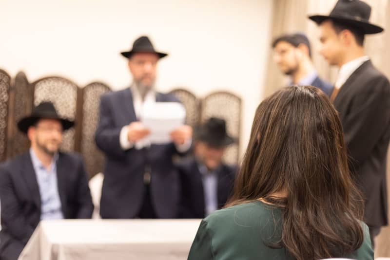 Rabbinical Court approves Jewish divorce to a woman who was unable to remarry for over 20 years