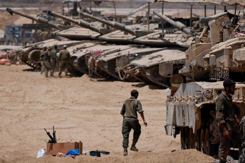 'We're on the brink of disaster': Former cmdr. slams Gaza war, humanitarian strategy