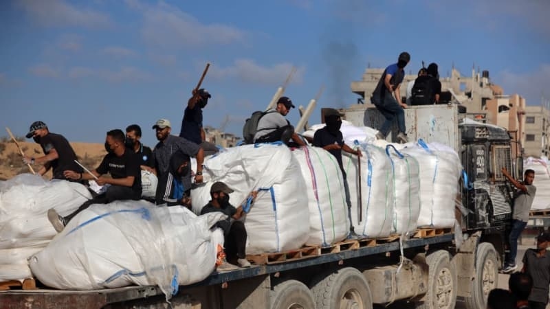 Hamas demands at least 250 aid trucks enter Gaza daily to resume negotiations, source tells 'Post'