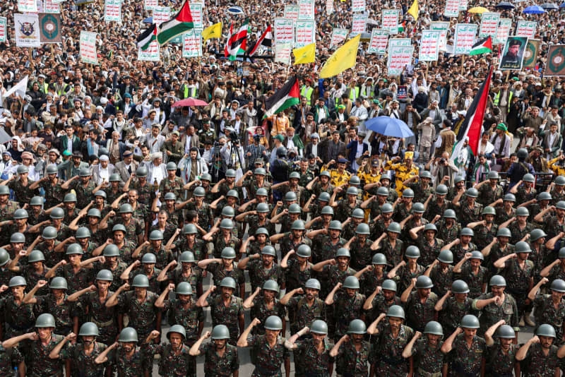 'Whoever raises their hand against Israel will have their hand cut off,' Israel Katz warns Houthis