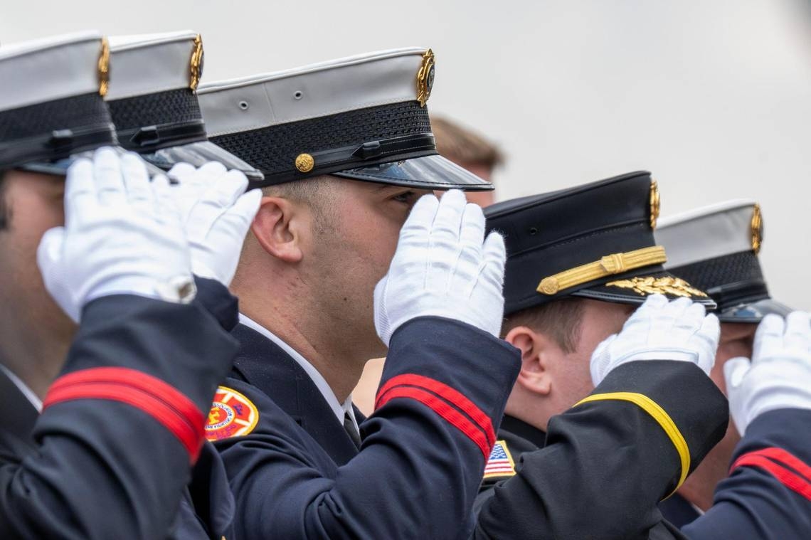 Kansas City, Kansas firefighter recovering after fainting at first responder's funeral