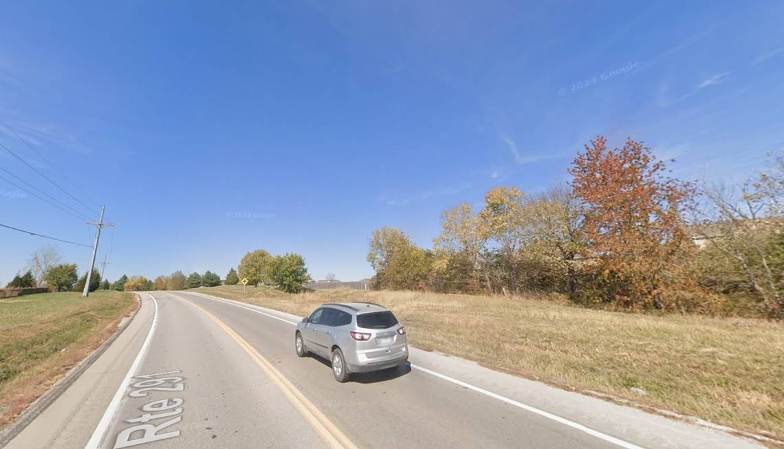 Two killed, one seriously injured in early morning crash in Kansas City's Northland