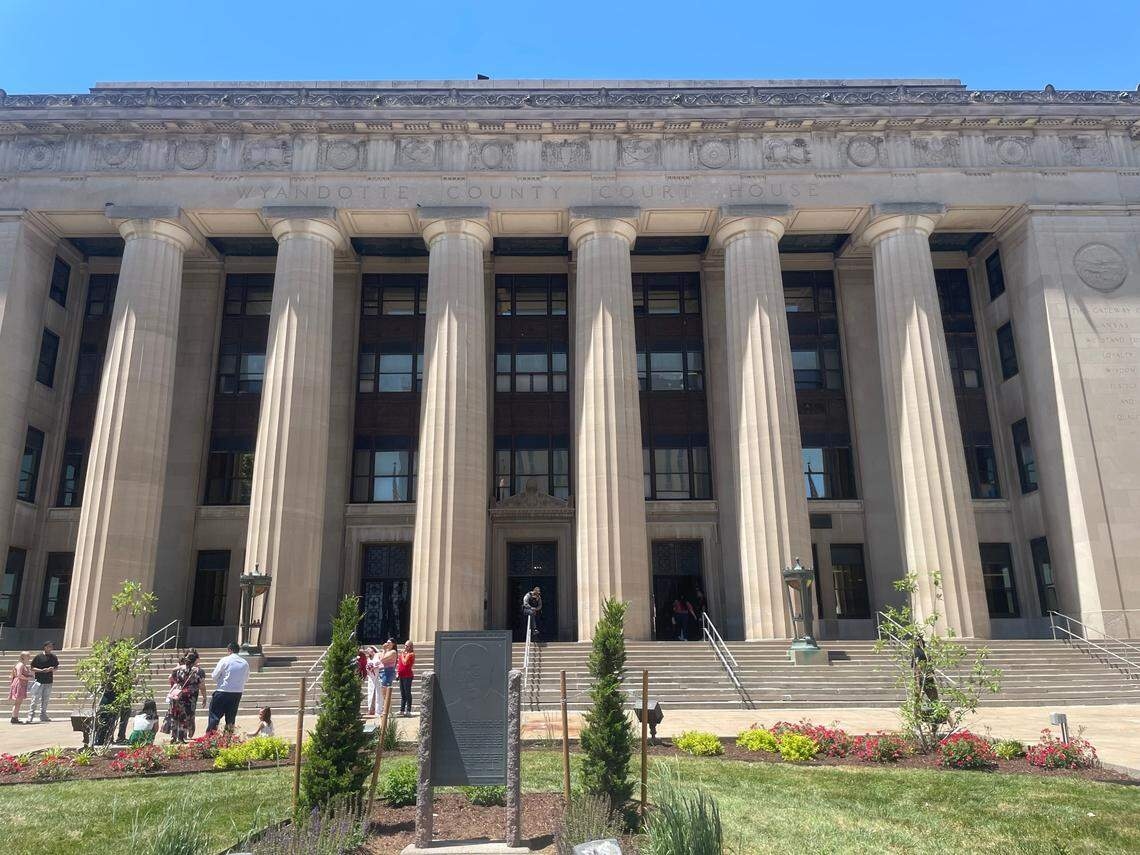 Wyandotte County candidate shot her contractor. Will court rule it self defense?