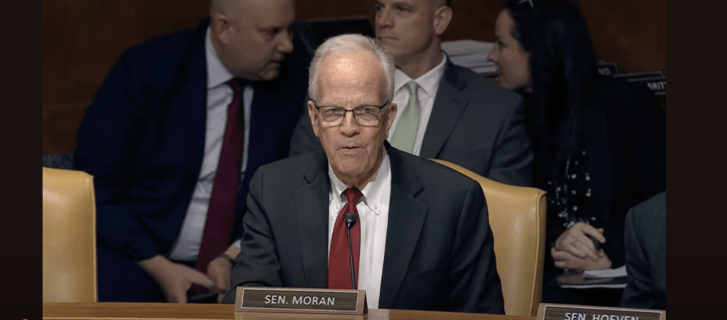 Moran asks federal officials to keep airspace restrictions at D.C. airport in place