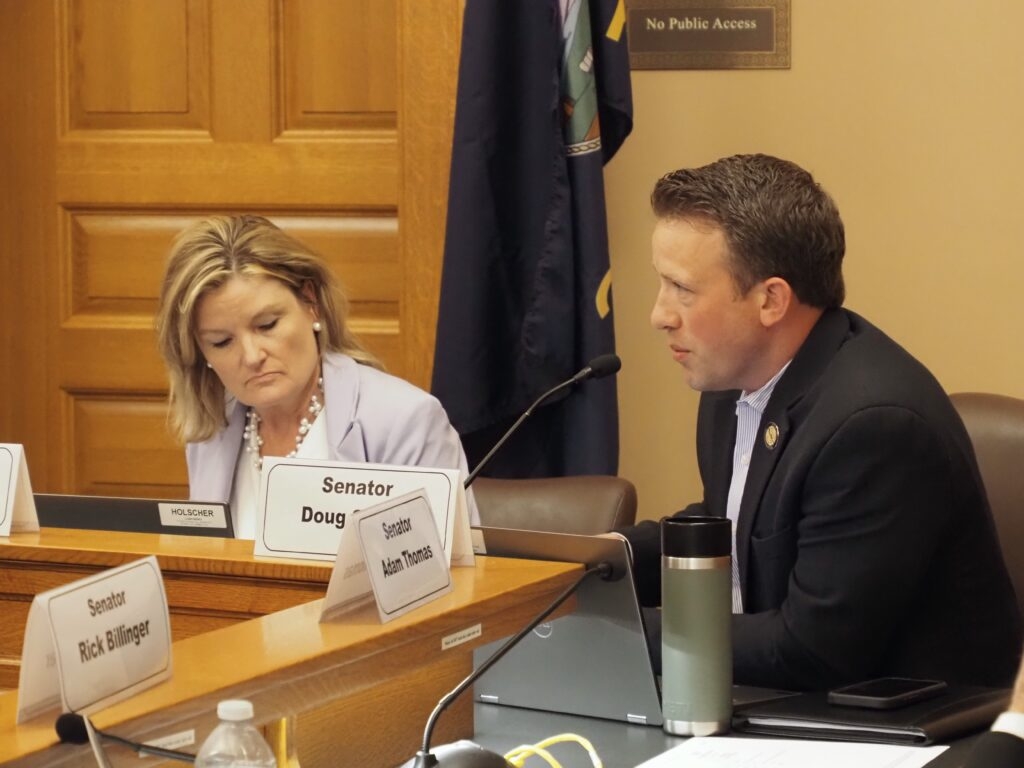 Kansas efficiency panel wades through public input, creates plan to tackle transparency, access