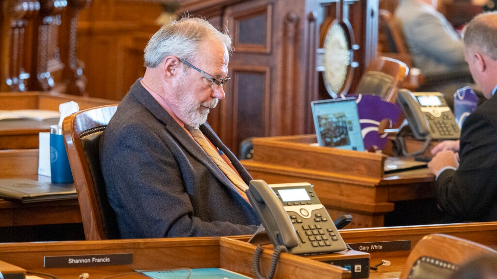 Kansas lawmakers alter bidding process for Medicaid services after Aetna loses state contract