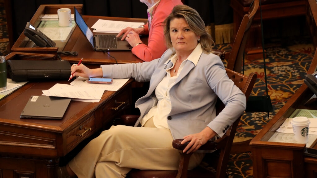 Kansas governor candidate Cindy Holscher objects to alleged pressure campaign by Kelly's staff