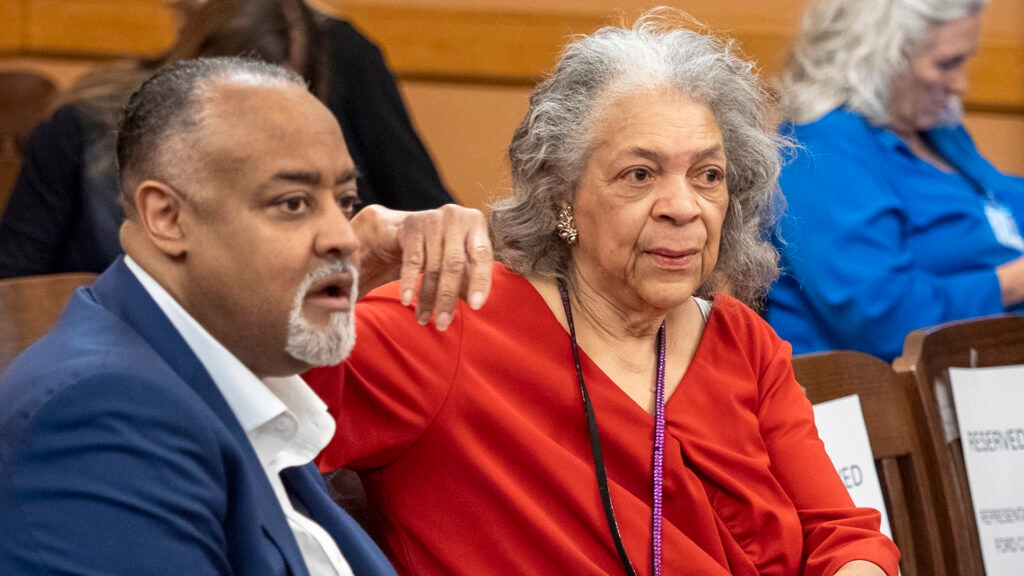 Editor's lens captures emotions and oddities as Kansas Statehouse session grinds to a halt