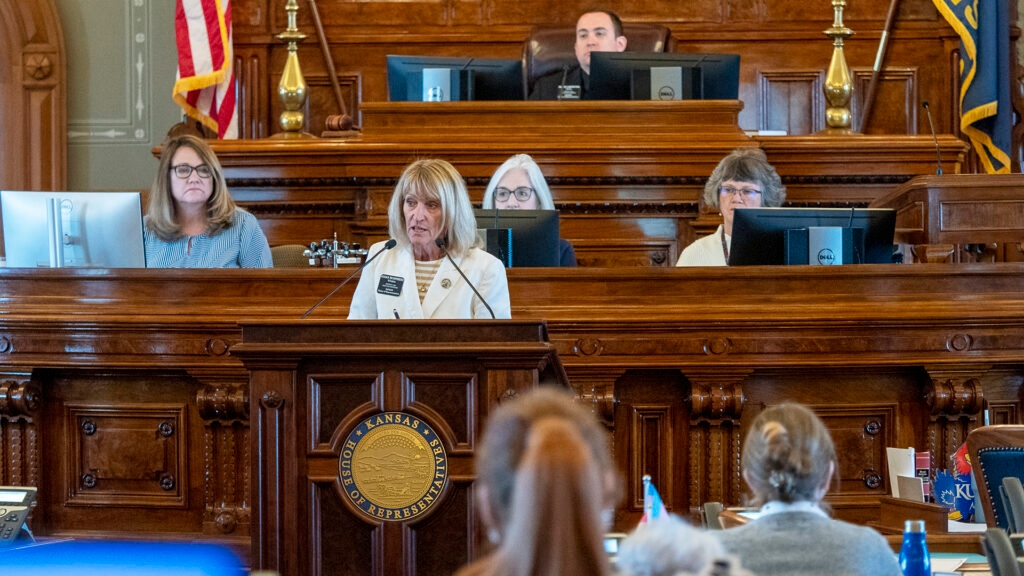 Kansas House overrides vetoes of fetal child support, mandatory school video bills