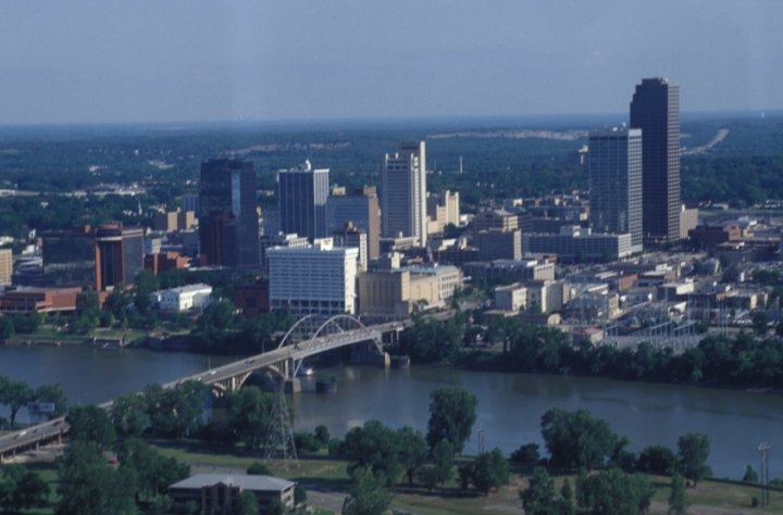 Little Rock Mayor Frank Scott Jr. calls for new weekend curfew hours