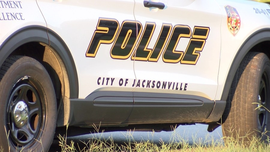 Teens disrupt Jacksonville Splash Zone event