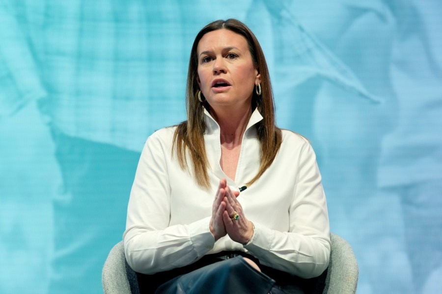 Gov. Sarah Huckabee Sanders announces trade mission to France & Switzerland
