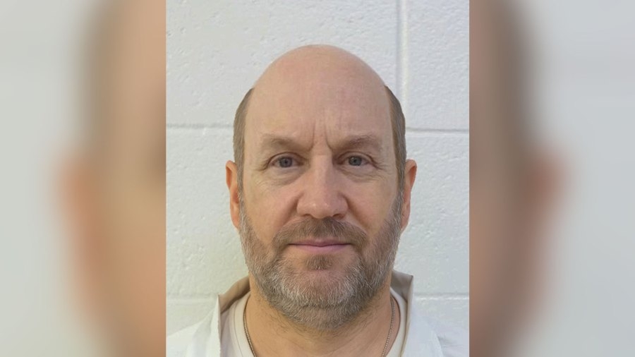 Authorities release updated possible picture of escaped inmate Grant Hardin