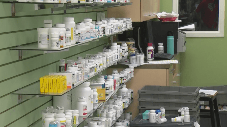 Arkansas Gov. Sarah Huckabee Sanders signs bill blocking PBM ownership of pharmacies into law