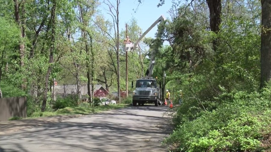 Crews working to restore power to Little Rock residents after recent severe weather