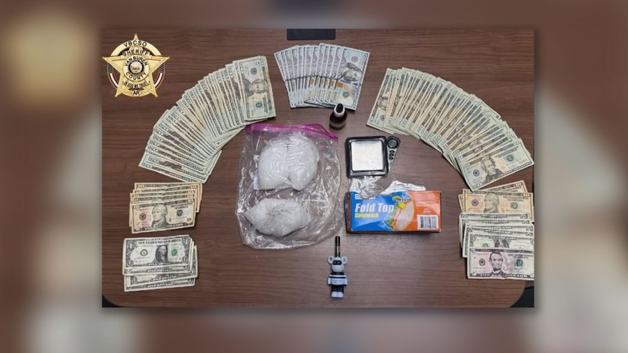 Van Buren County Sheriff's deputy seizes more than one pound of meth, cash in early-morning traffic stop