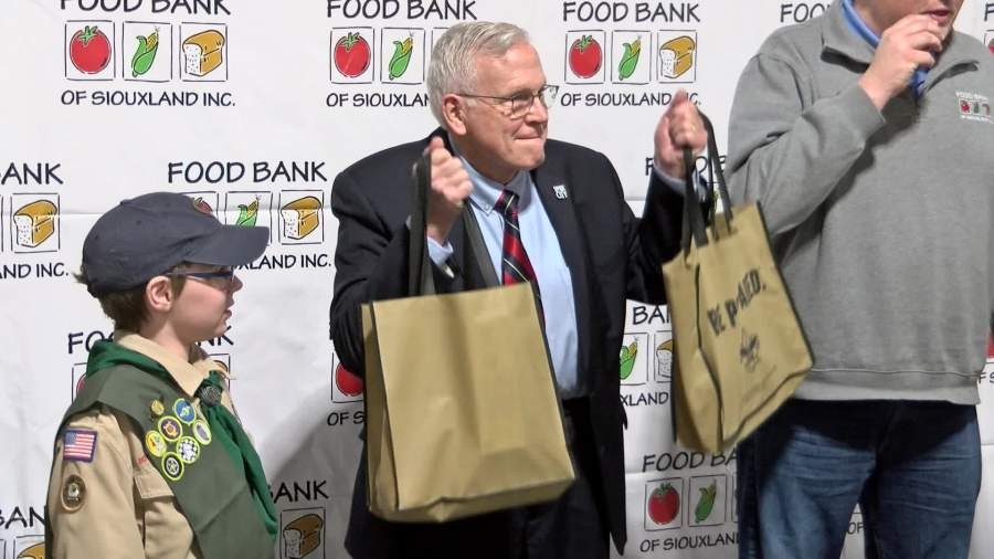 ‘Scouting for Food' food drive holds honorary first bag ceremony