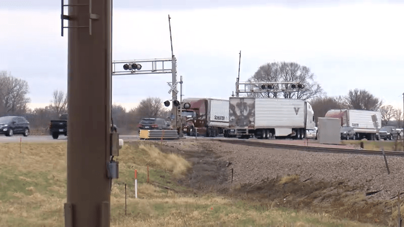 Highway 75 railroad crossing construction to affect Merrill businesses