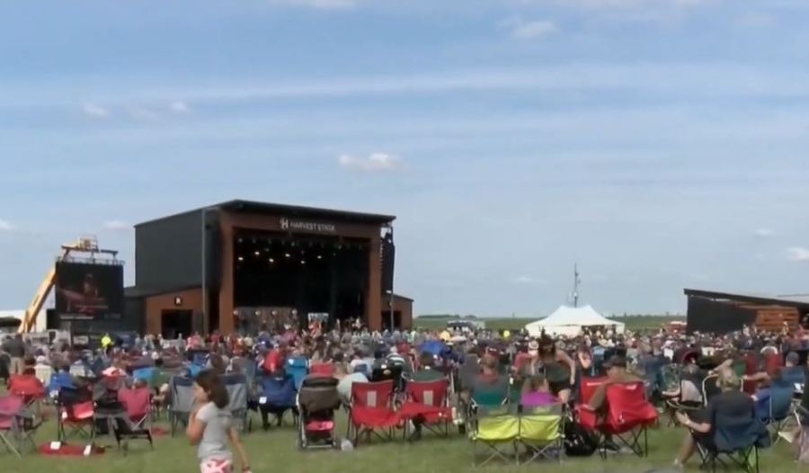 Chris Tomlin, Matthew West announced as headliners for RiseFest