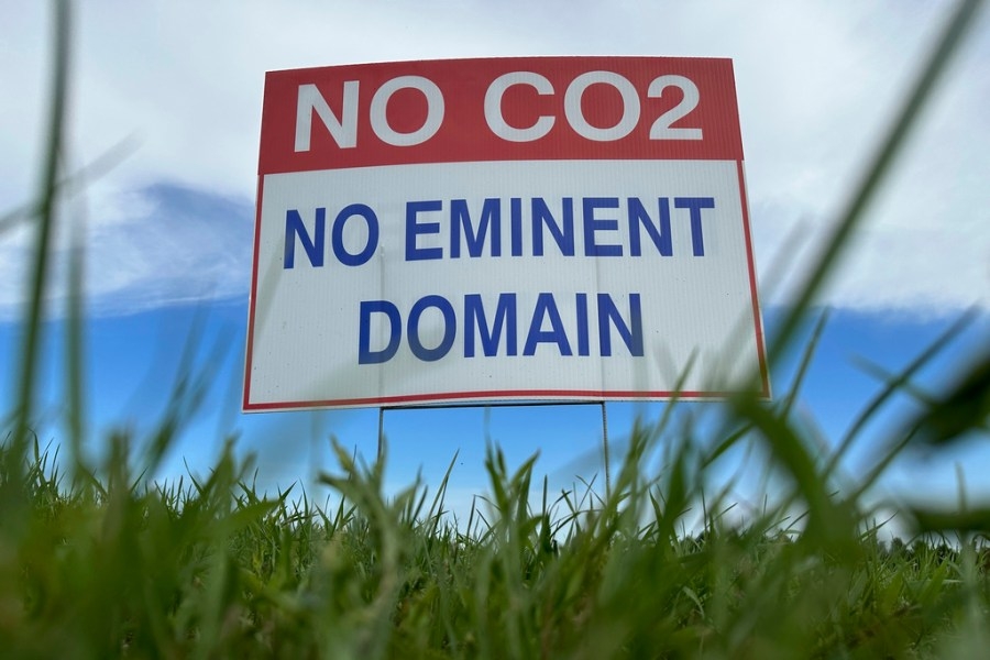 Iowa Eminent Domain Bill passes: Countdown starts for Reynold's signature
